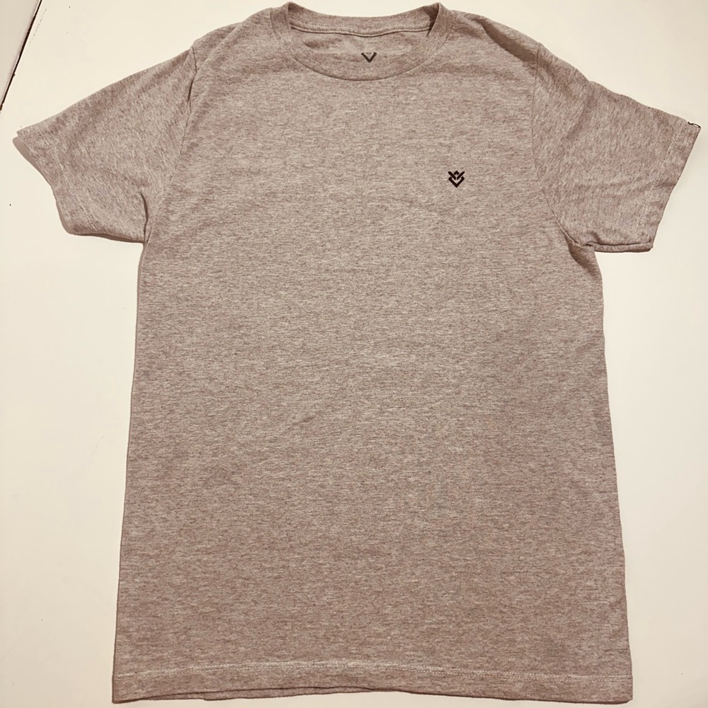 2 shirts Mens Size Small Veece Buckle Shirt Grey& brown Solid Soft Short Sleeve